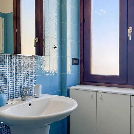 Escher's Penthouse On Nomentana *