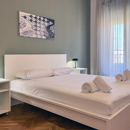 Daire Escher's Penthouse On Nomentana *