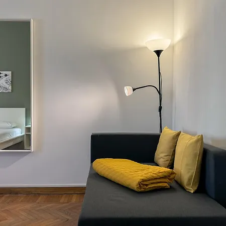 Escher's Penthouse On Nomentana Daire *