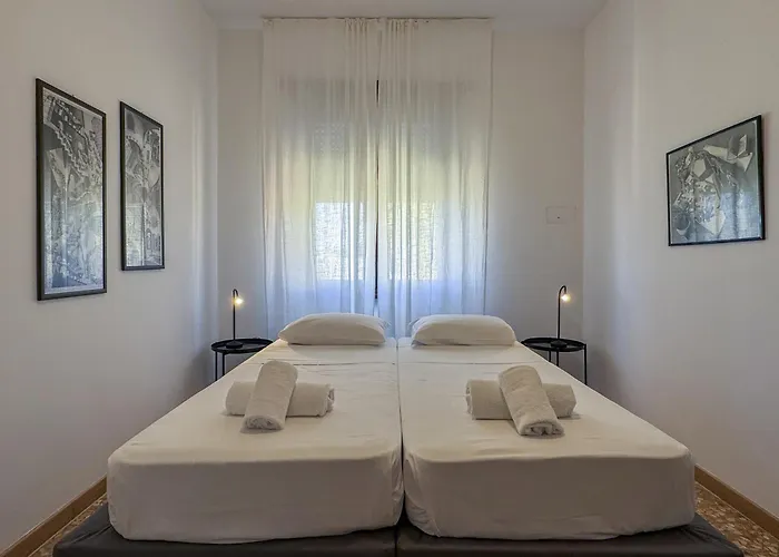 Daire Escher's Penthouse On Nomentana