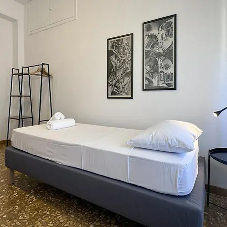 Apartament Escher's Penthouse On Nomentana Rzym